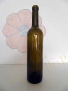 Botella vidrio color verde musgo para vinos tintos jovenes y de crianza garnacha y sirah Finca Viladellops