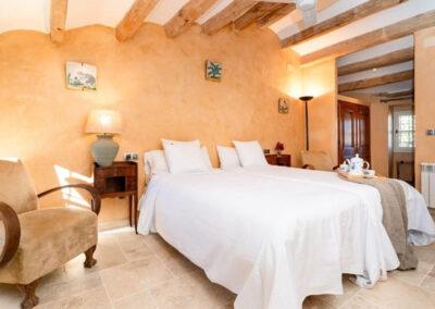 Inés room in the Bed and Breakfast in Finca Viladellops near Barcelona and Sitges
