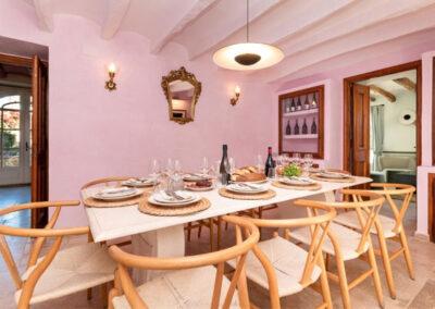 Casa de Piedra, the Bed and Breakfast in Finca Viladellops near Barcelona and Sitges