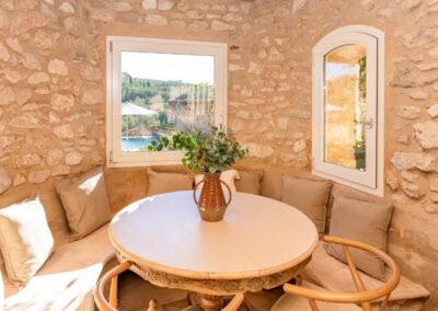 Casa de Piedra, the Bed and Breakfast in Finca Viladellops near Barcelona and Sitges