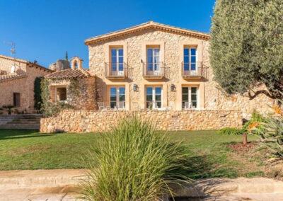 Casa de Piedra, the Bed and Breakfast in Finca Viladellops near Barcelona and Sitges