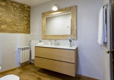 Masia La Torre, Tourist accommodation on Finca Viladellops