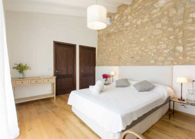Masia La Torre, Tourist accommodation on Finca Viladellops